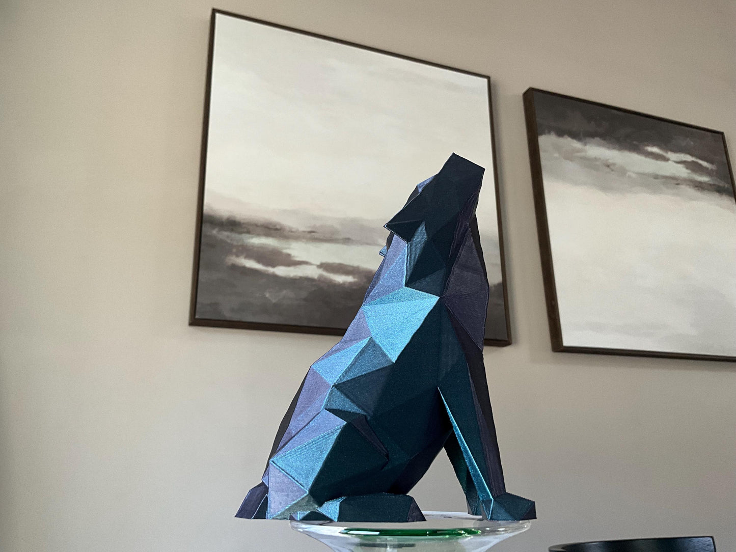 Howling Wolf Low-Poly
