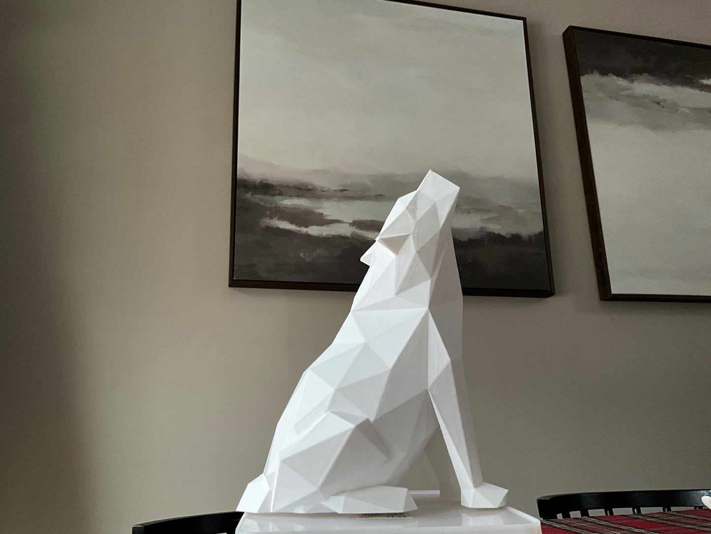 Howling Wolf Low-Poly